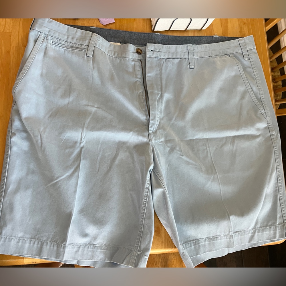 Men’s flat front shorts